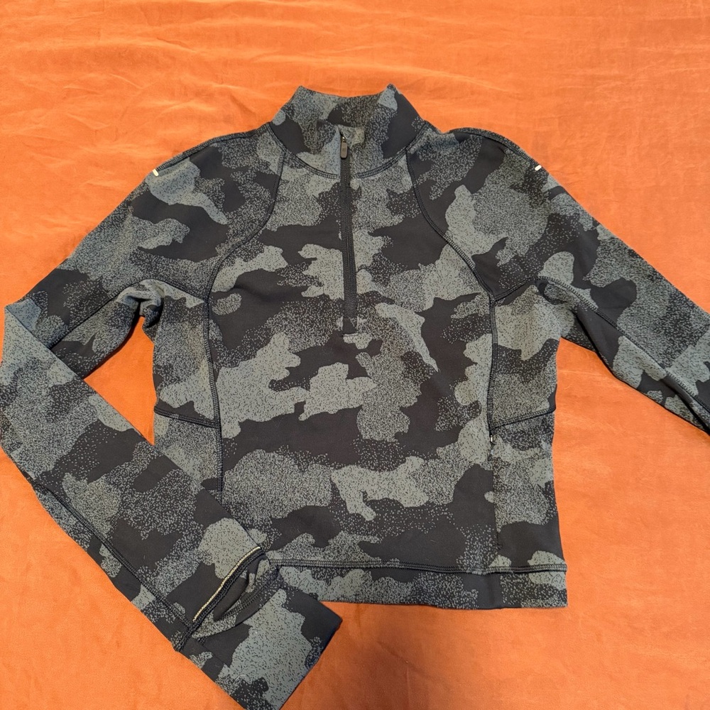 lululemon athletica Blue and Gray Camo half zip